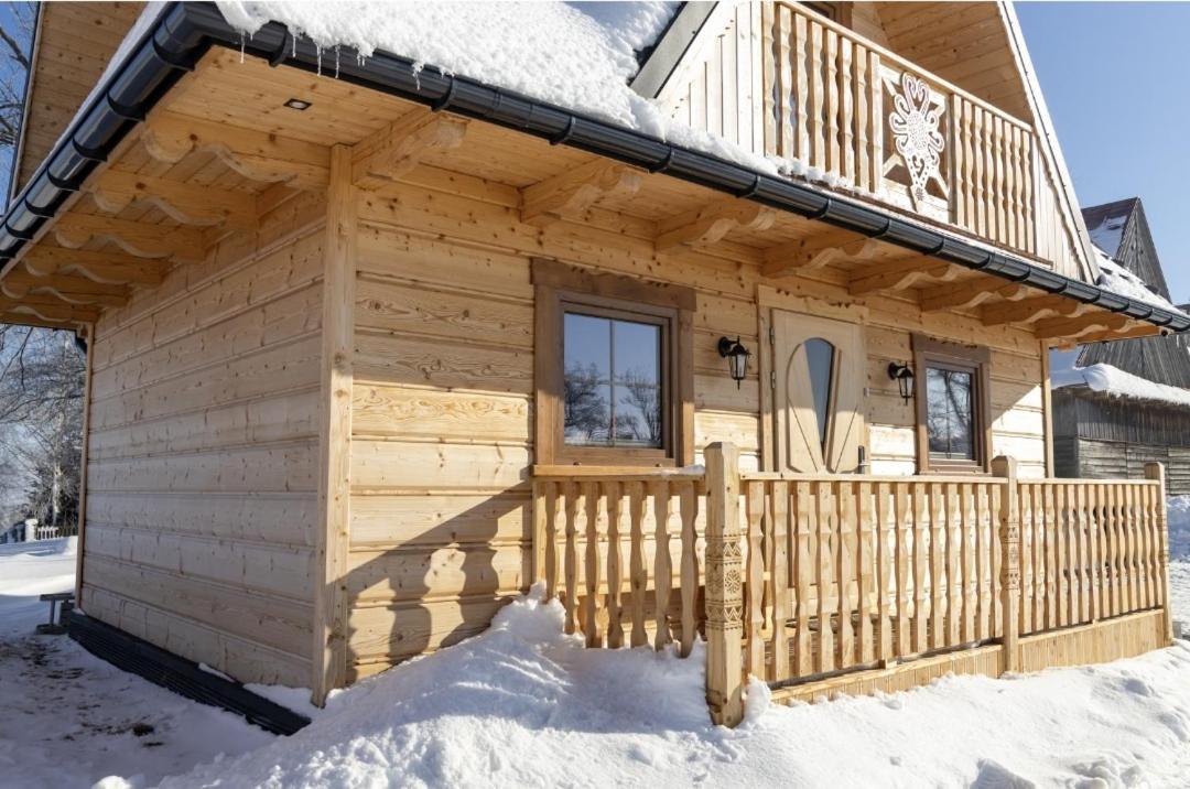 Styry Pory Roku Apartment Groń Екстериор снимка