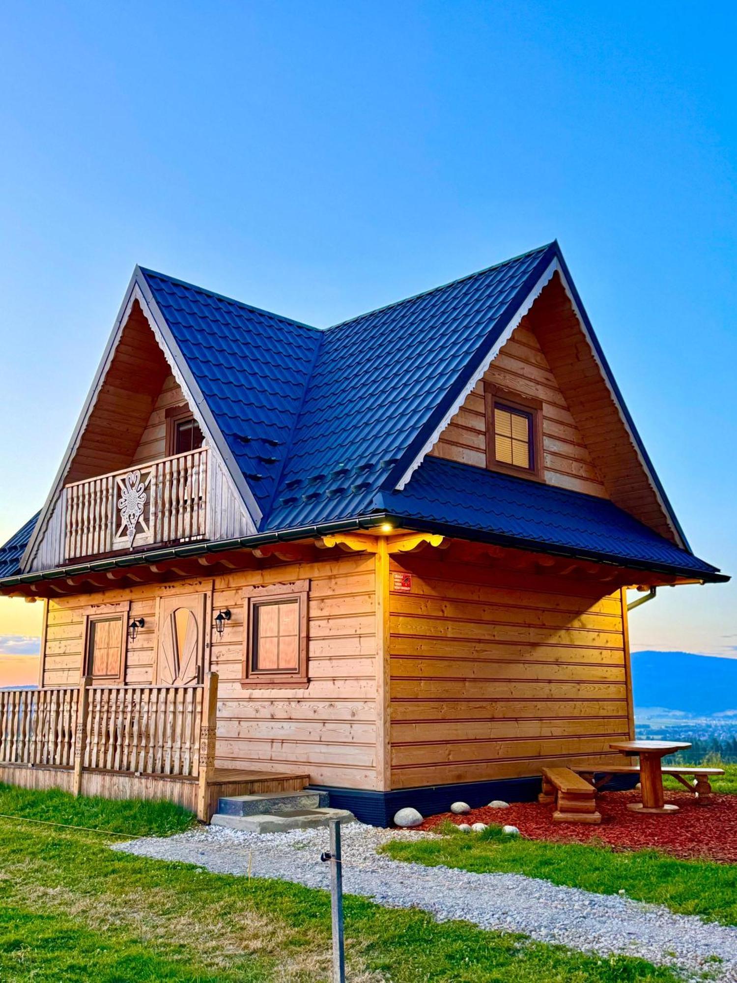 Styry Pory Roku Apartment Groń Екстериор снимка